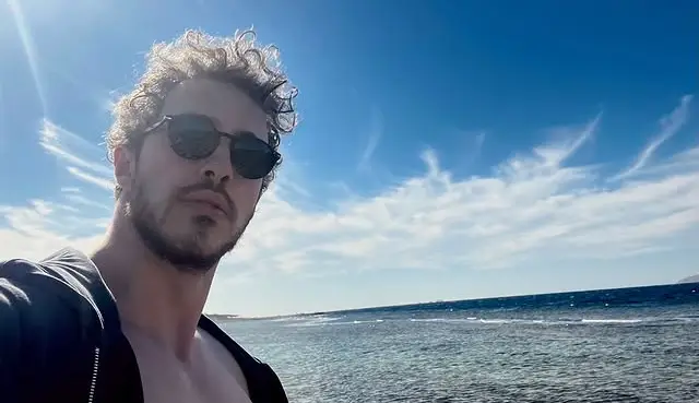 Ali Gözüşirin: Oyunculuk Yolculuğu ve Özel Hayatına Dair Bilgiler
