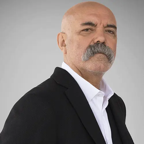 Ercan Kesal: Çok Yönlü Bir Sanatçının Anatomisi
