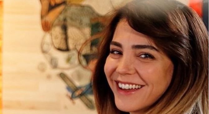 Gökçe Eyüboğlu: Sahne Işığıyla Yolculuk ve Sahne Arkası Anıları