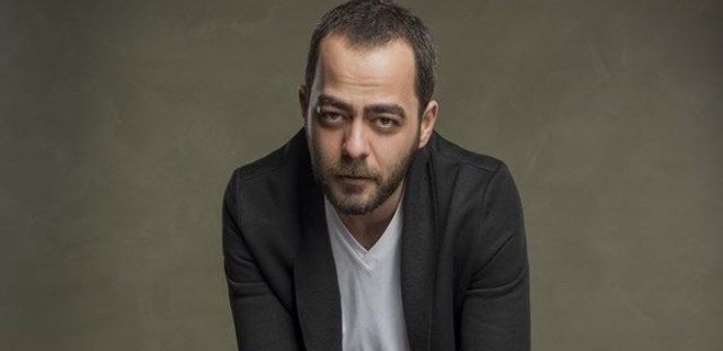 Kerem Fırtına: Sahnelerin ve Siyasetin İçli Yolculuğu