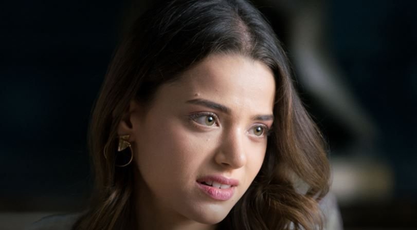Leyla Tanlar: Oyunculuk Serüveni ve Gelecek Hedefleri