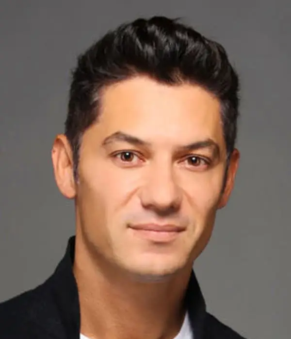 Okan Çabalar: Mizahın Çok Yönlü Yüzü ve Sahne Ekonomisi