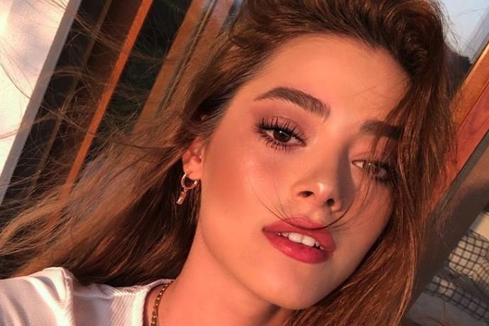 Simay Barlas: Hayattan Çektiği Notlar ve Sahnedeki Yolculuğu